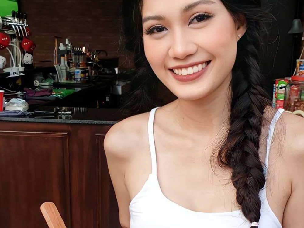 Bar girl jobs in Chiang mai