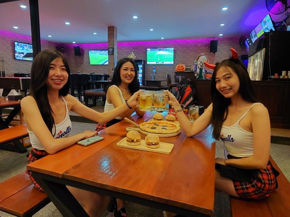 सेल्फ पोर बीयर टैप्स चियांग माई में आपकी इवेंट के लिए समर्पित होते हैं