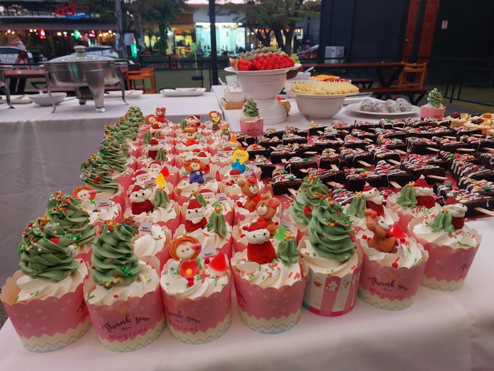 Voit Voittaa Palkintoja Itsekaadattavilta Hanoiltamme