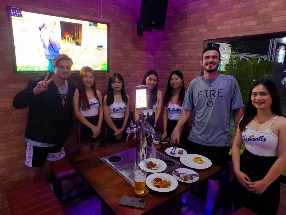 Ragazze Di Chiang Mai Al Servizio