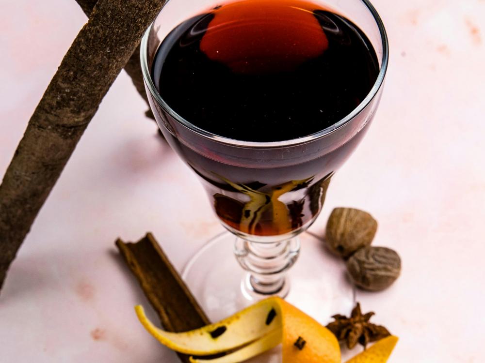 Enjoy traditional German mulled wine flavors