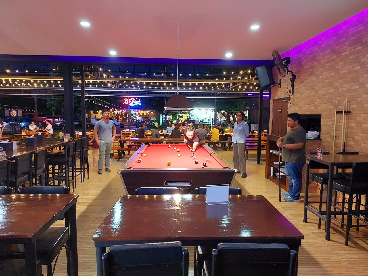fun dining experience