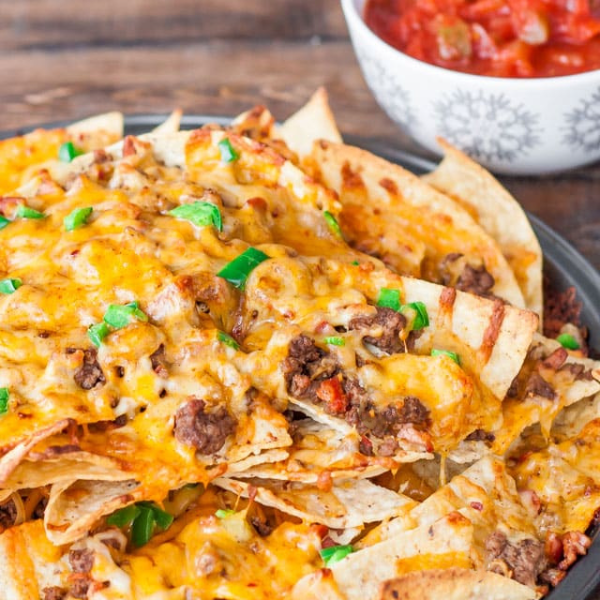 BBQ-Schweinefleisch-Nachos