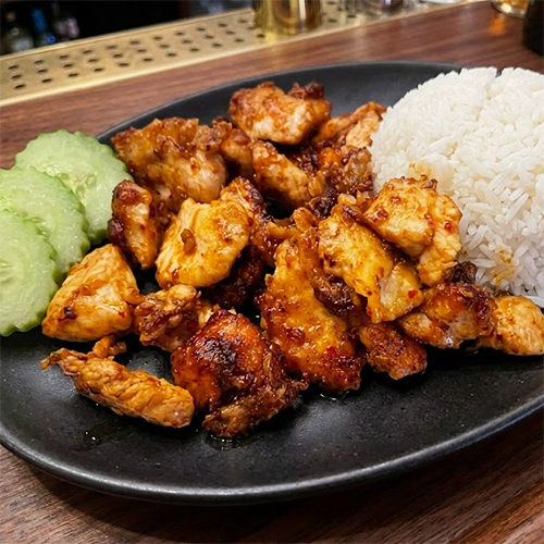 Knuspriges Hähnchen Chili Paste + Reis