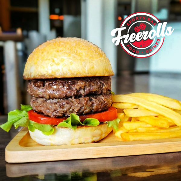 Doppelter Rindfleisch-Burger